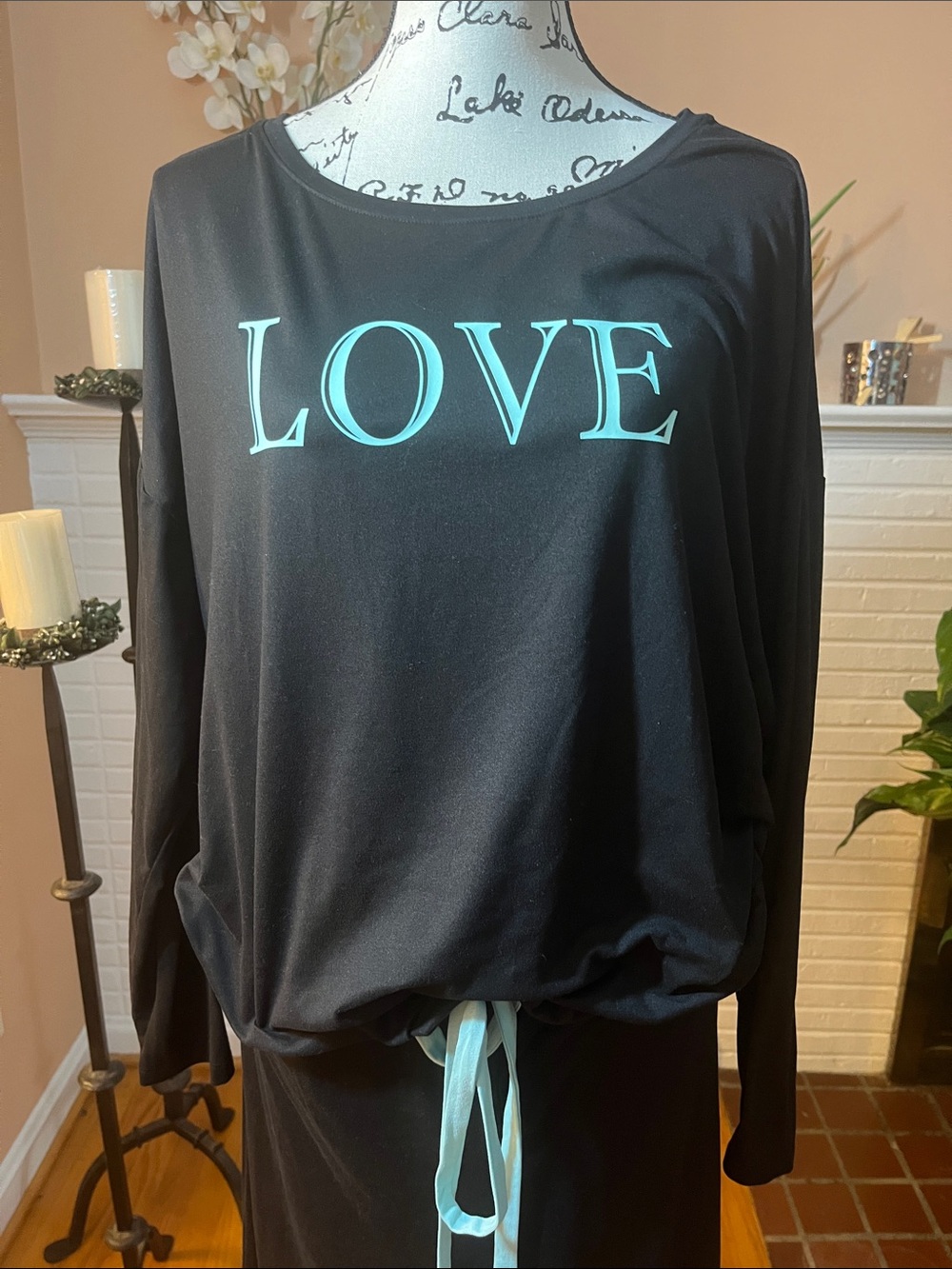 LOVE Black Lounge Set with Teal Accents - Picture 2 of 10